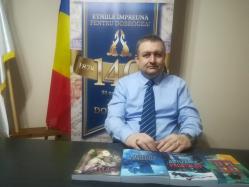 Interviu cu agent-şef principal Florin Alexandru „Dacă nu aş fi avut această meserie, nu aş fi putut scrie romane poliţiste“