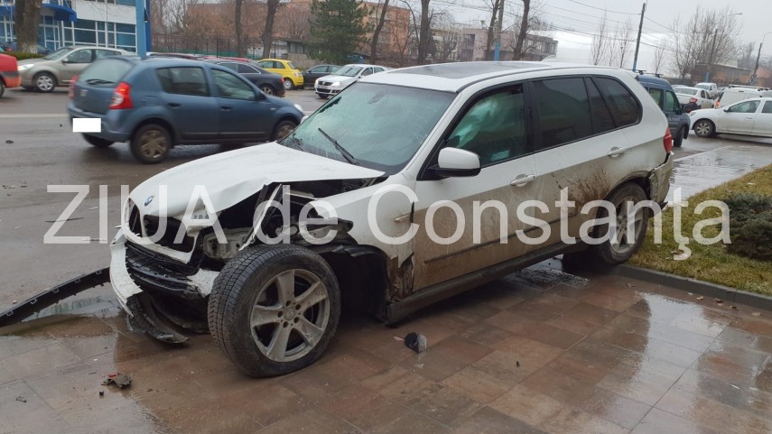 constanta accident rutier in statiunea mamaia o victima au fost solicitate cadrele medicale 684324 constanta accident rutier in statiunea mamaia o victima au fost solicitate cadrele medicale 684324