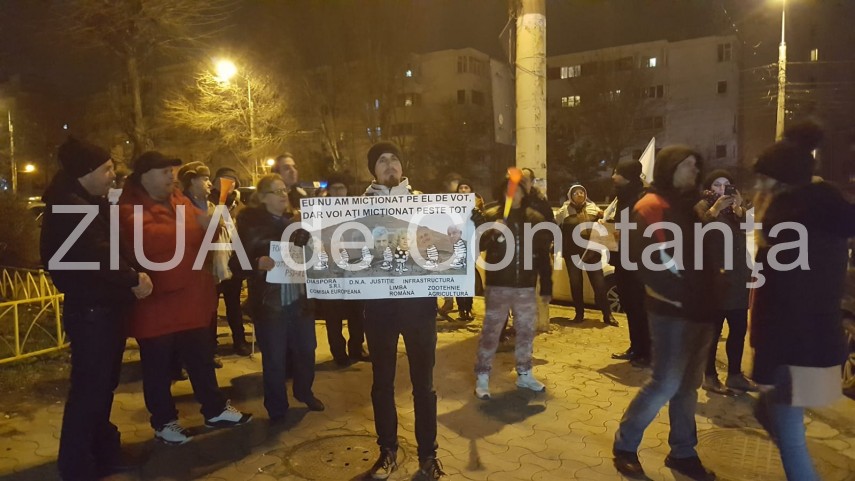 manifestatie si la constanta protest in capitala pentru sustinerea laurei codruta kovesi sute de persoane manifestatie si la constanta protest in capitala pentru sustinerea laurei codruta kovesi sute de persoane