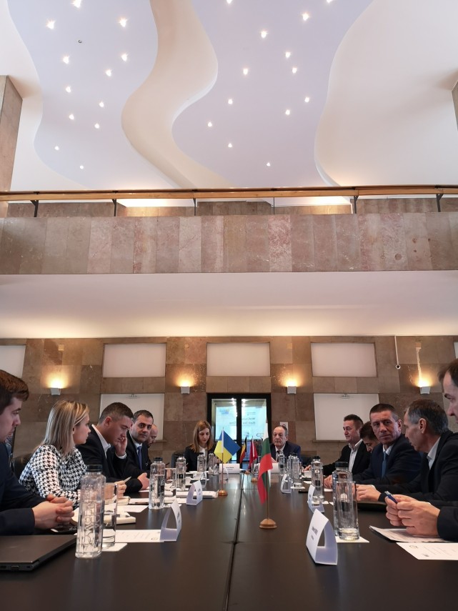 portul constanta gazda grupului de lucru pe marea neagra din cadrul asociatiei medcruise galerie foto portul constanta gazda grupului de lucru pe marea neagra din cadrul asociatiei medcruise galerie foto