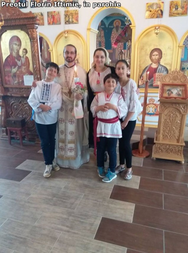 preoti si biserici la sat parohia razoarele judetul constanta galerie foto 685076 preoti si biserici la sat parohia razoarele judetul constanta galerie foto 685076