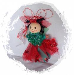 Handmade by Carmen Petrișor Mărţişoare inspirate din portul popular    