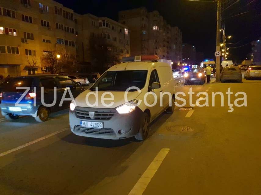 imagini de la eveniment biciclist lovit de un autoturism pe strada soveja din constanta 685885 imagini de la eveniment biciclist lovit de un autoturism pe strada soveja din constanta 685885