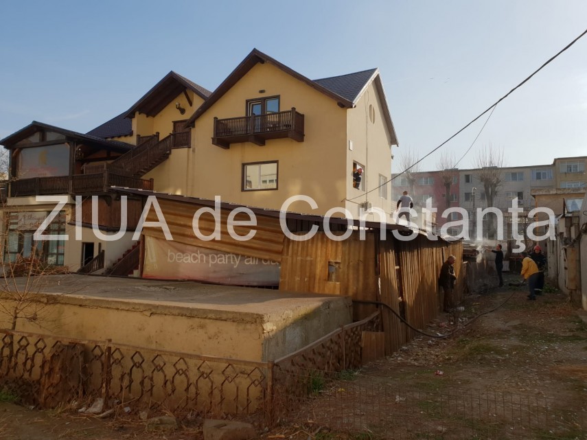 imagini de la eveniment incendiu in constanta la terasa unui restaurant de pe strada arcului pompierii imagini de la eveniment incendiu in constanta la terasa unui restaurant de pe strada arcului pompierii