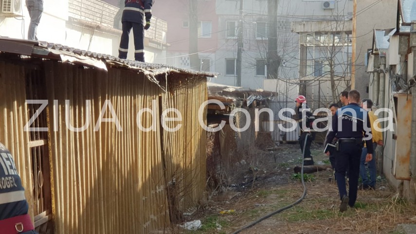 imagini de la eveniment incendiu in constanta la terasa unui restaurant de pe strada arcului pompierii imagini de la eveniment incendiu in constanta la terasa unui restaurant de pe strada arcului pompierii
