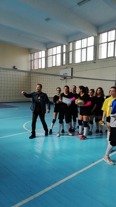 s a calificat la turneul semifinal echipa de volei a scolii 12 b p hasdeu constanta campioana judeteana s a calificat la turneul semifinal echipa de volei a scolii 12 b p hasdeu constanta campioana judeteana