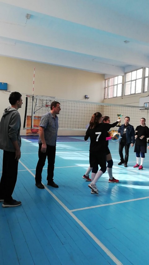 s a calificat la turneul semifinal echipa de volei a scolii 12 b p hasdeu constanta campioana judeteana s a calificat la turneul semifinal echipa de volei a scolii 12 b p hasdeu constanta campioana judeteana