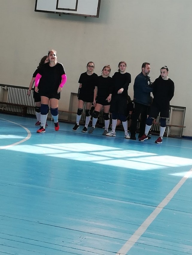 s a calificat la turneul semifinal echipa de volei a scolii 12 b p hasdeu constanta campioana judeteana s a calificat la turneul semifinal echipa de volei a scolii 12 b p hasdeu constanta campioana judeteana