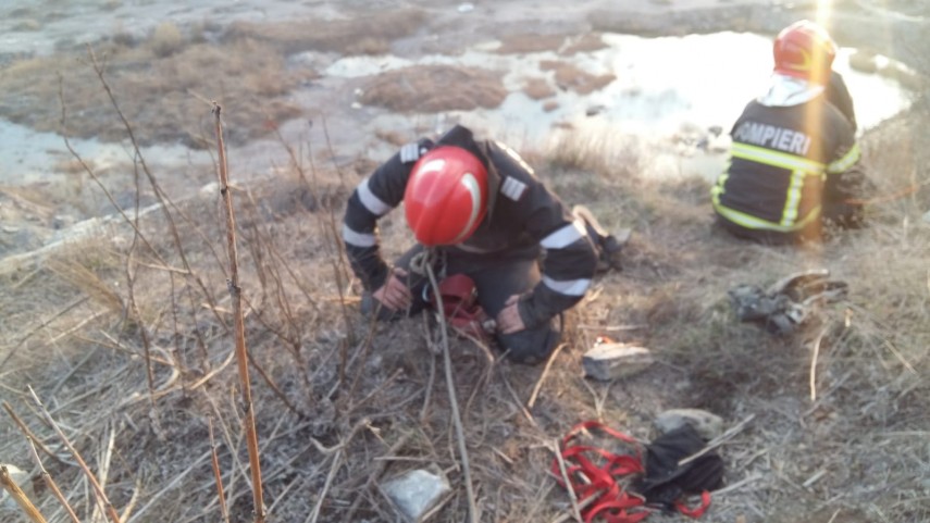 interventie salvatoare in zona padurii bididia de langa tulcea doua adolescente au fost salvate in ultima interventie salvatoare in zona padurii bididia de langa tulcea doua adolescente au fost salvate in ultima