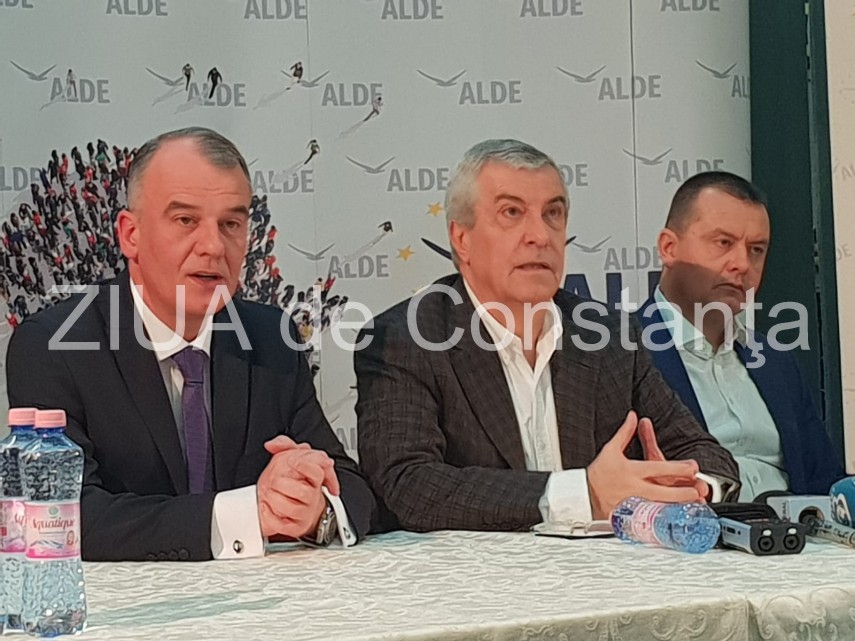 presedintele alde calin popescu tariceanu prezent la constanta galerie foto 686800 presedintele alde calin popescu tariceanu prezent la constanta galerie foto 686800