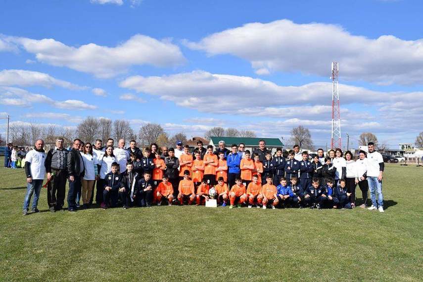 micii fotbalisti din cumpana au castigat cupa satelor si sunt campioni ai judetului constanta galerie micii fotbalisti din cumpana au castigat cupa satelor si sunt campioni ai judetului constanta galerie