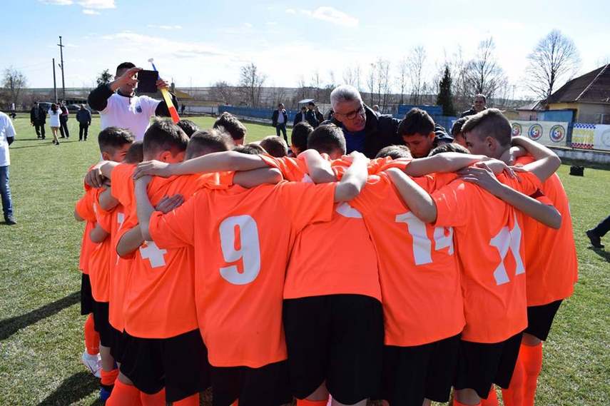 micii fotbalisti din cumpana au castigat cupa satelor si sunt campioni ai judetului constanta galerie micii fotbalisti din cumpana au castigat cupa satelor si sunt campioni ai judetului constanta galerie