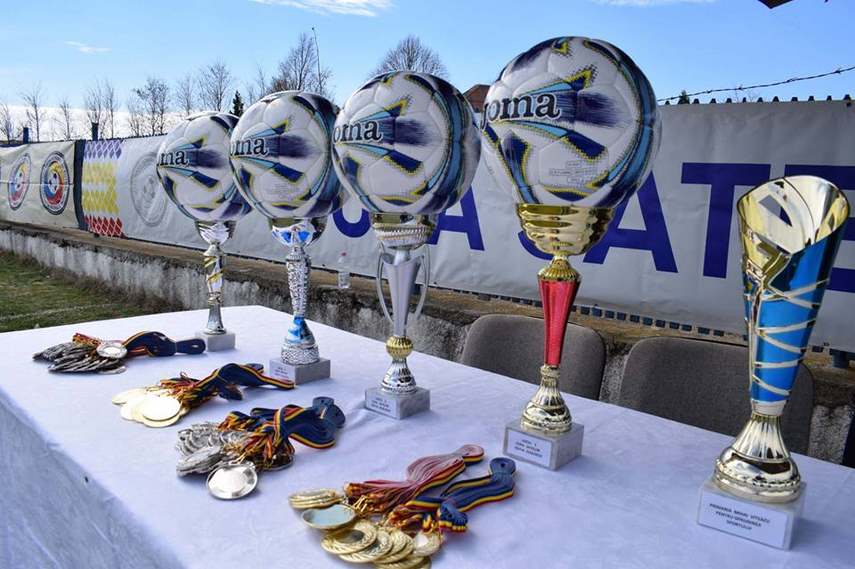 micii fotbalisti din cumpana au castigat cupa satelor si sunt campioni ai judetului constanta galerie micii fotbalisti din cumpana au castigat cupa satelor si sunt campioni ai judetului constanta galerie