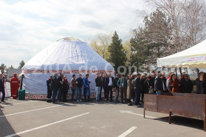 meniu traditional kazah si multa voie buna nauryz sarbatoarea renasterii naturii si a oamenilor celebrata meniu traditional kazah si multa voie buna nauryz sarbatoarea renasterii naturii si a oamenilor celebrata