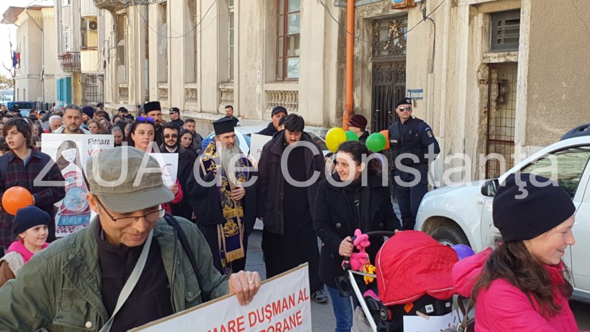 imagini de la eveniment unic din prima secunda mars pentru viata la constanta zeci de persoane participa imagini de la eveniment unic din prima secunda mars pentru viata la constanta zeci de persoane participa