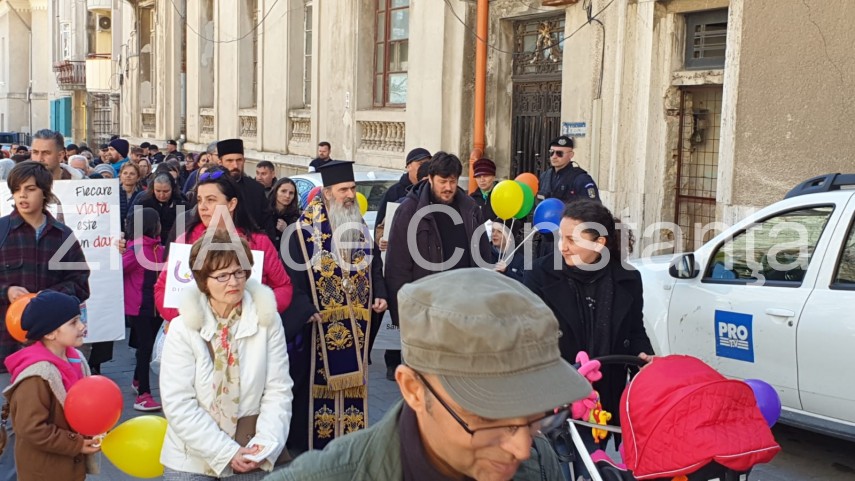 imagini de la eveniment unic din prima secunda mars pentru viata la constanta zeci de persoane participa imagini de la eveniment unic din prima secunda mars pentru viata la constanta zeci de persoane participa