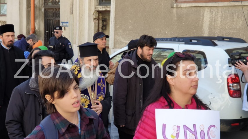 imagini de la eveniment unic din prima secunda mars pentru viata la constanta zeci de persoane participa imagini de la eveniment unic din prima secunda mars pentru viata la constanta zeci de persoane participa