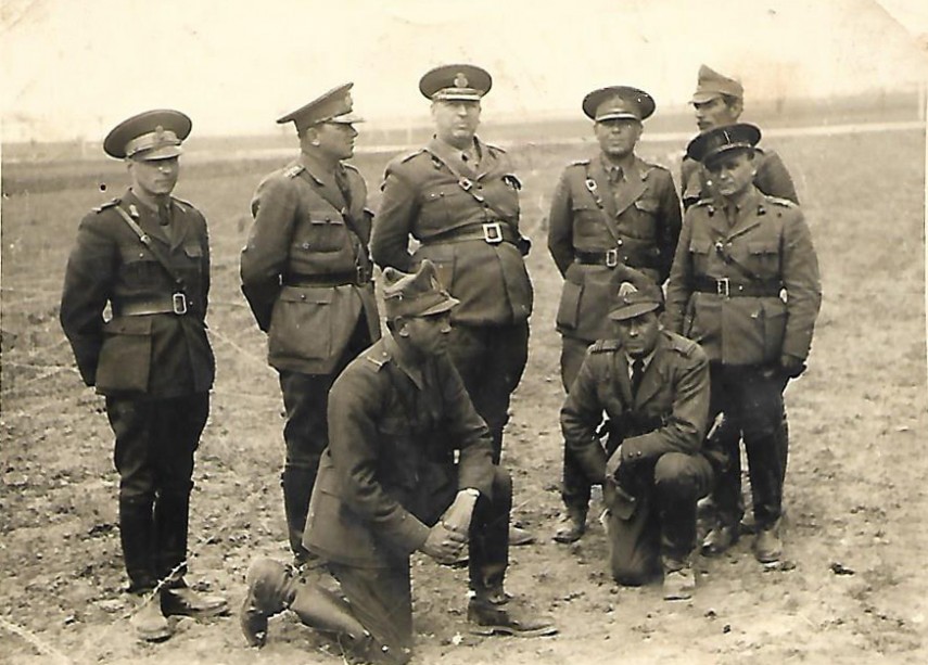 jertfa maiorului gheorghe murea povestita de fiica sa a mancat si pamant ca sa apere tara si a fost decorat jertfa maiorului gheorghe murea povestita de fiica sa a mancat si pamant ca sa apere tara si a fost decorat