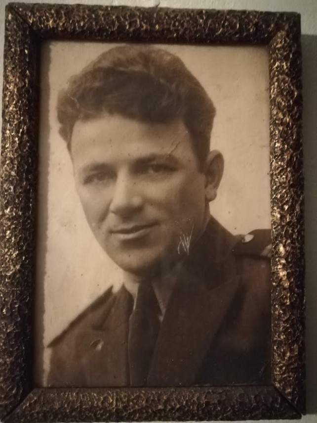 jertfa maiorului gheorghe murea povestita de fiica sa a mancat si pamant ca sa apere tara si a fost decorat jertfa maiorului gheorghe murea povestita de fiica sa a mancat si pamant ca sa apere tara si a fost decorat