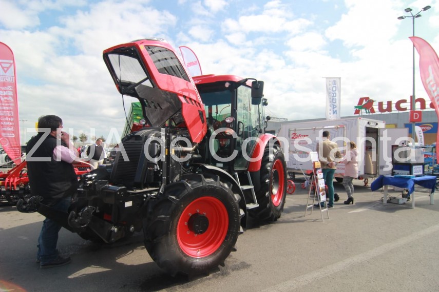 a debutat targul expoagroutil constanta participa expozanti nationali si internationali galerie foto a debutat targul expoagroutil constanta participa expozanti nationali si internationali galerie foto