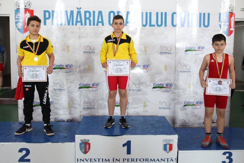 primaria ovidiu sustine sportul zeci de sportivi la competitia oficiala la lupte greco romane cupa ovidiu primaria ovidiu sustine sportul zeci de sportivi la competitia oficiala la lupte greco romane cupa ovidiu