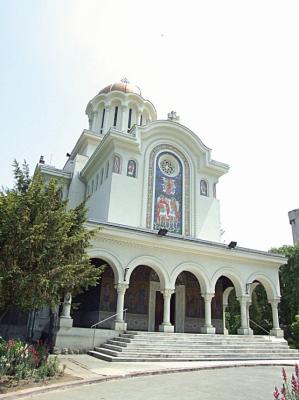 Parohia „Sfinții Îngeri“ Constanța se extinde. O nouă anexă parohială pe bulevardul Tomis