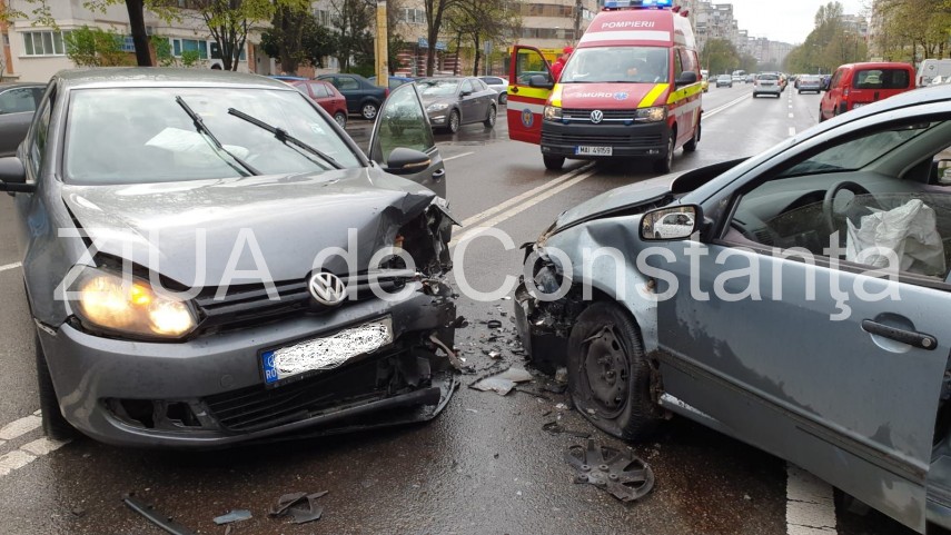 imagini de la eveniment accident rutier pe bulevardul alexandru lapusneanu din constanta doua autoturisme imagini de la eveniment accident rutier pe bulevardul alexandru lapusneanu din constanta doua autoturisme