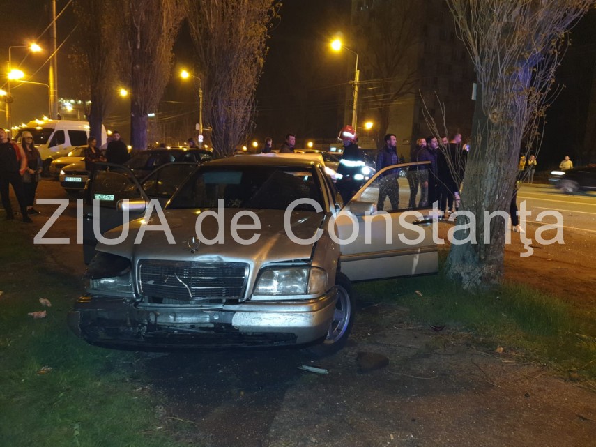 dinamica accidentului din aceasta noapte din mamaia trei masini distruse una rasturnata 4 victime intre dinamica accidentului din aceasta noapte din mamaia trei masini distruse una rasturnata 4 victime intre