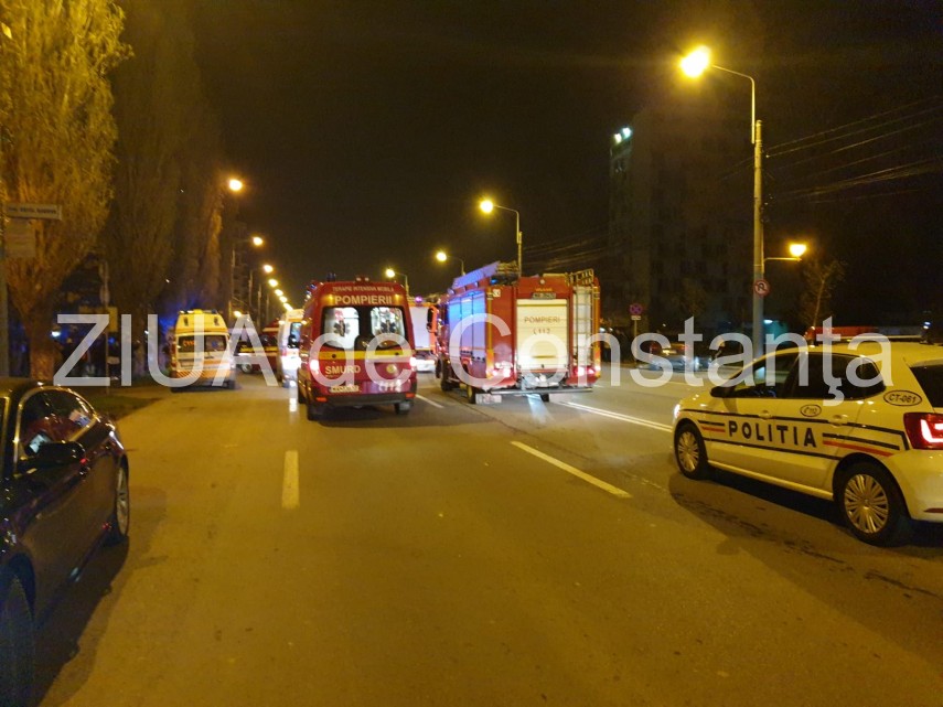 dinamica accidentului din aceasta noapte din mamaia trei masini distruse una rasturnata 4 victime intre dinamica accidentului din aceasta noapte din mamaia trei masini distruse una rasturnata 4 victime intre