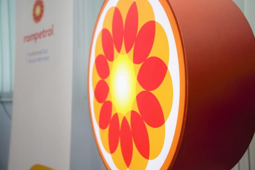 programul de internship pregatit pentru cariera la o noua editie studentii de la universitatea ovidius programul de internship pregatit pentru cariera la o noua editie studentii de la universitatea ovidius