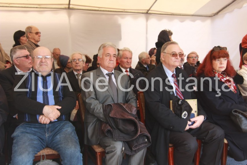 live text arhiepiscopia tomisului lanseaza colectia de 100 de volume documente din mari arhive ale lumii live text arhiepiscopia tomisului lanseaza colectia de 100 de volume documente din mari arhive ale lumii