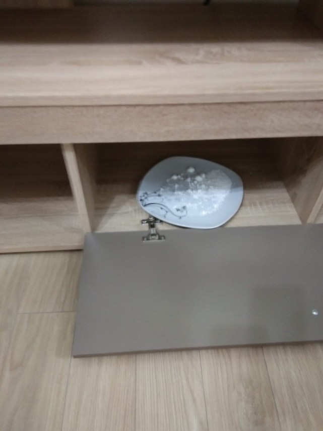 scandal intr un apartament dintr un centru rezidential din mamaia agentii zip escort chemati in ajutor scandal intr un apartament dintr un centru rezidential din mamaia agentii zip escort chemati in ajutor