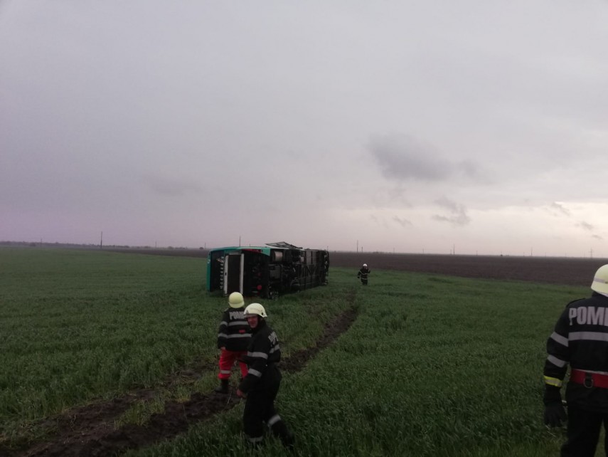 bilantul negru al tornadei ce a ramas in urma furtunii puternice accident cu un autocar s a activat planul bilantul negru al tornadei ce a ramas in urma furtunii puternice accident cu un autocar s a activat planul