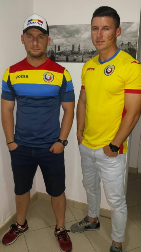 fratii bogdan si razvan evdochim fotbalisti la cs navodari si militari pe fregata marasesti galerie foto fratii bogdan si razvan evdochim fotbalisti la cs navodari si militari pe fregata marasesti galerie foto
