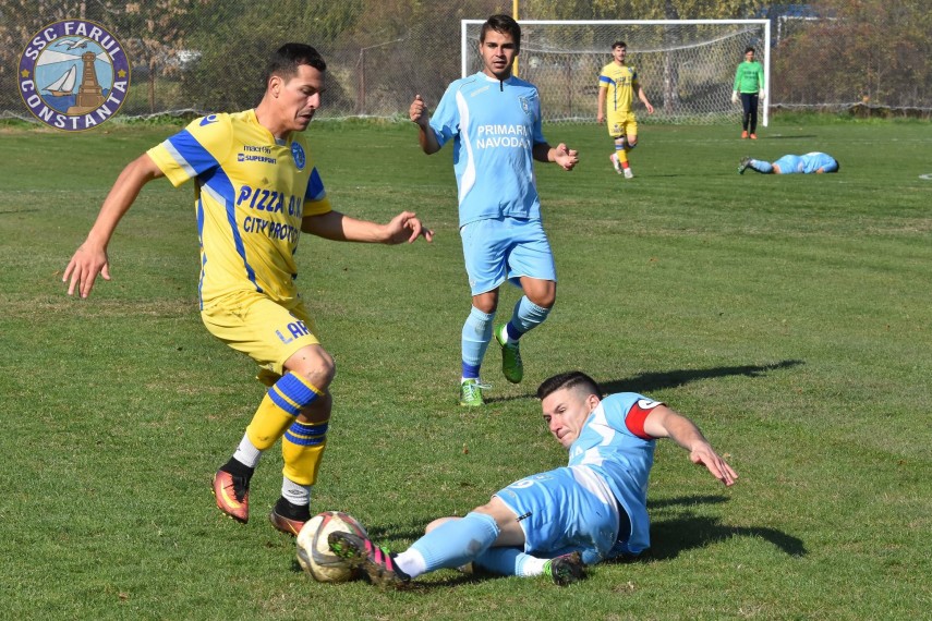 fratii bogdan si razvan evdochim fotbalisti la cs navodari si militari pe fregata marasesti galerie foto fratii bogdan si razvan evdochim fotbalisti la cs navodari si militari pe fregata marasesti galerie foto