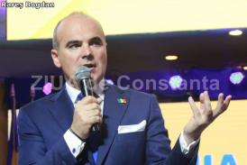 Rareş Bogdan (PNL) - „În timp ce milioane de români au fost alungaţi din ţară, nu există o strategie care să coreleze educaţia cu piaţa forţei de muncă“