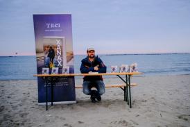 Inedit Lansare de carte la ora 4.30, pe plaja de la Mamaia, cu ocazia ultramaratonului „Autism 24h Marea Neagră“ (galerie foto)