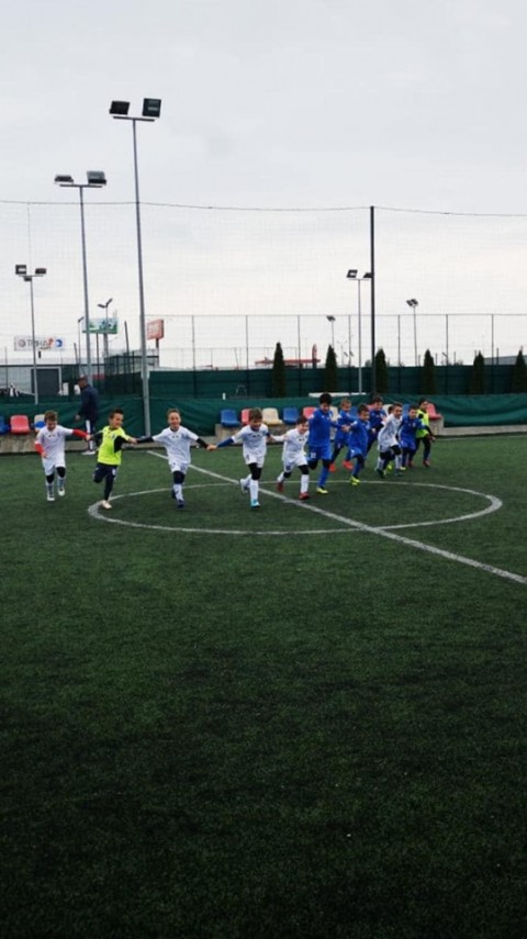 grupa 2012 de la farul constanta pe podium la junior cup viitorul arges galerie foto 690488 grupa 2012 de la farul constanta pe podium la junior cup viitorul arges galerie foto 690488