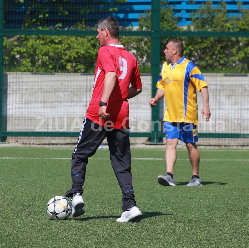 intalnire cu istoria unchiul lui gica hagi a fost fotbalist la tractorul navodari marea familie a echipei intalnire cu istoria unchiul lui gica hagi a fost fotbalist la tractorul navodari marea familie a echipei