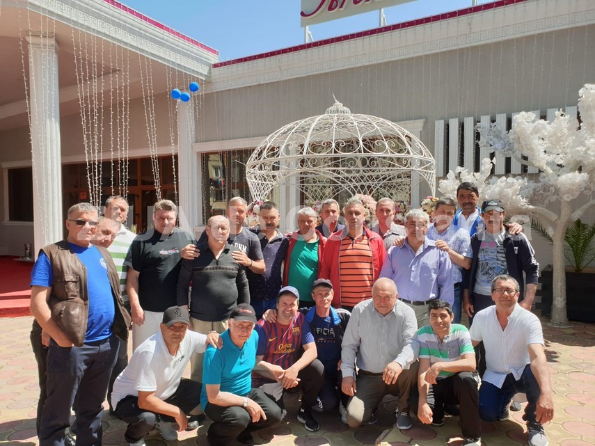 intalnire cu istoria unchiul lui gica hagi a fost fotbalist la tractorul navodari marea familie a echipei intalnire cu istoria unchiul lui gica hagi a fost fotbalist la tractorul navodari marea familie a echipei