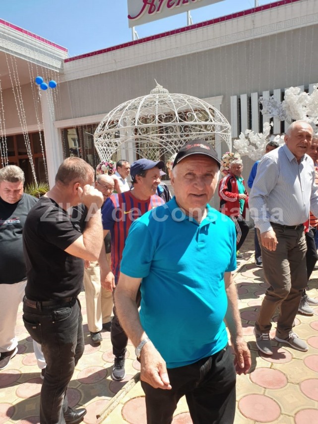 intalnire cu istoria unchiul lui gica hagi a fost fotbalist la tractorul navodari marea familie a echipei intalnire cu istoria unchiul lui gica hagi a fost fotbalist la tractorul navodari marea familie a echipei