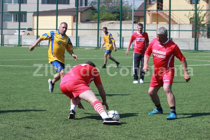 intalnire cu istoria unchiul lui gica hagi a fost fotbalist la tractorul navodari marea familie a echipei intalnire cu istoria unchiul lui gica hagi a fost fotbalist la tractorul navodari marea familie a echipei