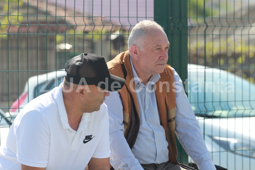 intalnire cu istoria unchiul lui gica hagi a fost fotbalist la tractorul navodari marea familie a echipei intalnire cu istoria unchiul lui gica hagi a fost fotbalist la tractorul navodari marea familie a echipei