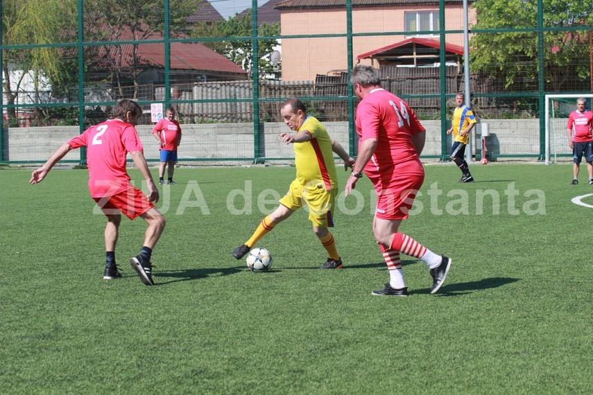 intalnire cu istoria unchiul lui gica hagi a fost fotbalist la tractorul navodari marea familie a echipei intalnire cu istoria unchiul lui gica hagi a fost fotbalist la tractorul navodari marea familie a echipei