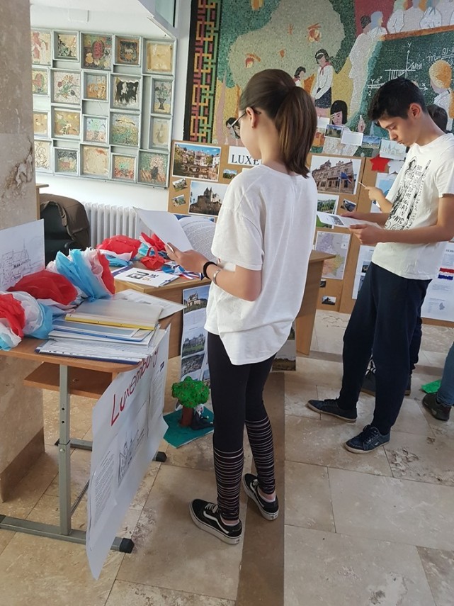 ziua europei marcata de elevii liceului teoretic decebal din constanta ce activitati au realizat cu aceasta ziua europei marcata de elevii liceului teoretic decebal din constanta ce activitati au realizat cu aceasta