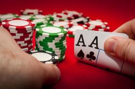 Poker, ce reguli presupune jocul inteligenței