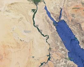 Mai multe persoane rănite într-o explozie care a vizat un autocar cu turişti în apropierea celebrelor piramide egiptene