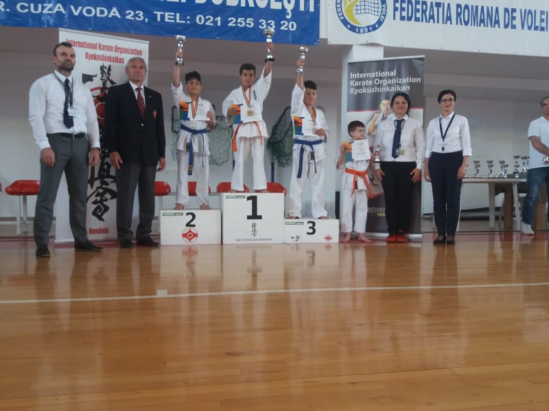 luptatorii de la oyama karate constanta pe podium si la cupa ronin galerie foto 692146 luptatorii de la oyama karate constanta pe podium si la cupa ronin galerie foto 692146