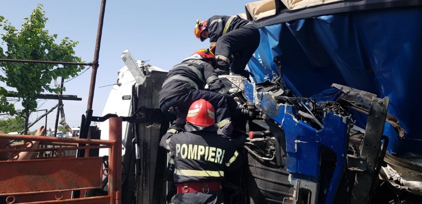 update carambol rutier in judetul suceava doua tir uri si un autoturism au fost implicate un barbat a update carambol rutier in judetul suceava doua tir uri si un autoturism au fost implicate un barbat a