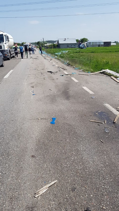 update carambol rutier in judetul suceava doua tir uri si un autoturism au fost implicate un barbat a update carambol rutier in judetul suceava doua tir uri si un autoturism au fost implicate un barbat a